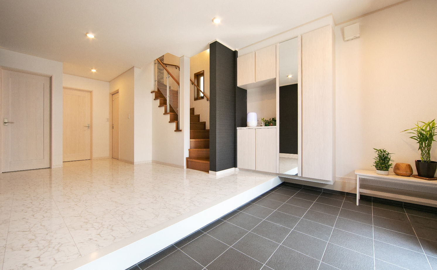 「完全フル装備の家」富士住建 【ガレージ/3階建て/吹き抜け/間取り図有】家族とつながる34.5畳大空間LDKの3階建てフル装備住宅の建築実例画像8