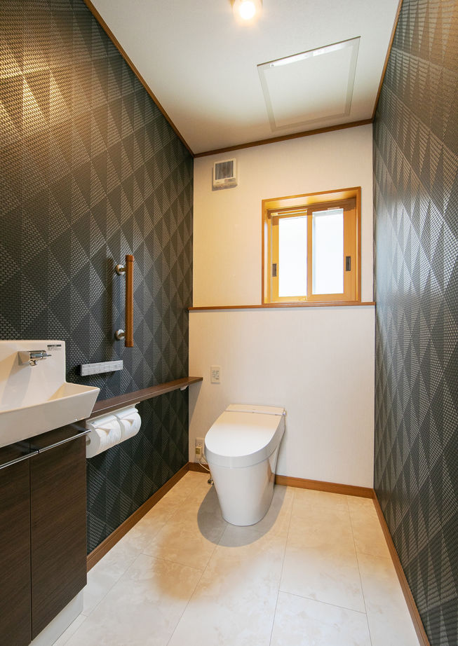 「完全フル装備の家」富士住建 【ガレージ/3階建て/吹き抜け/間取り図有】家族とつながる34.5畳大空間LDKの3階建てフル装備住宅の建築実例画像10