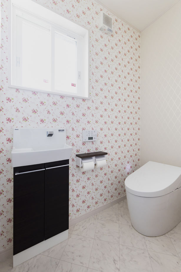 「完全フル装備の家」富士住建 【子育て／家事ラク動線/間取り図有】爽やかなカラーリングでまとめたフル装備住宅の建築実例画像6