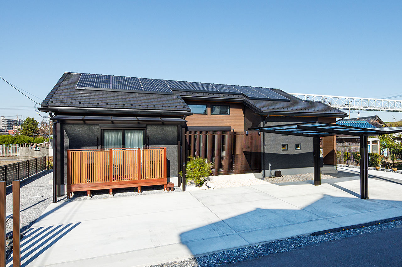 「完全フル装備の家」富士住建 【平屋/ペット/ワークスペース/間取り図有】愛猫と快適に暮らせるキャティオのある平屋の建築実例画像2