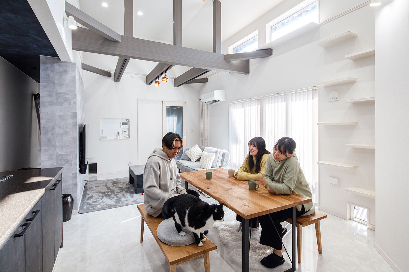 「完全フル装備の家」富士住建 【平屋/ペット/ワークスペース/間取り図有】愛猫と快適に暮らせるキャティオのある平屋の建築実例画像3