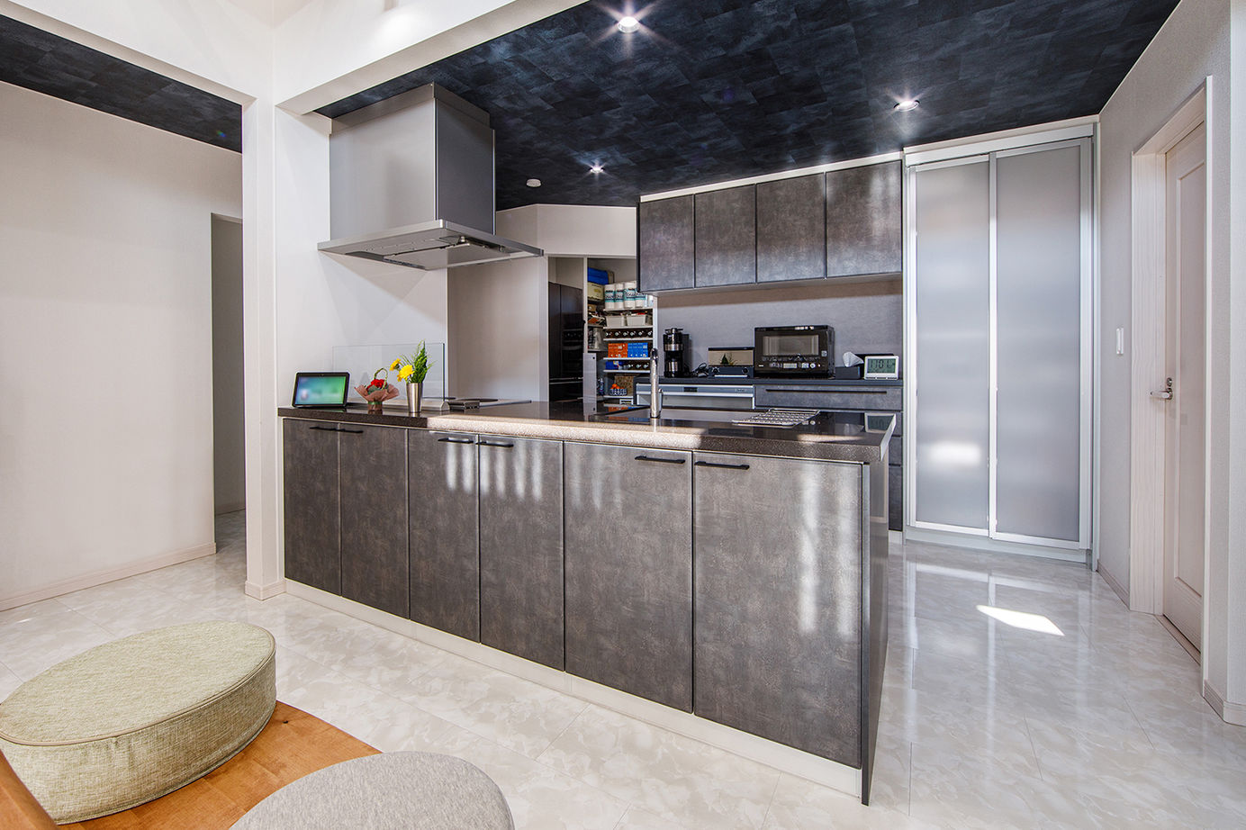 「完全フル装備の家」富士住建 【平屋/ペット/ワークスペース/間取り図有】愛猫と快適に暮らせるキャティオのある平屋の建築実例画像4