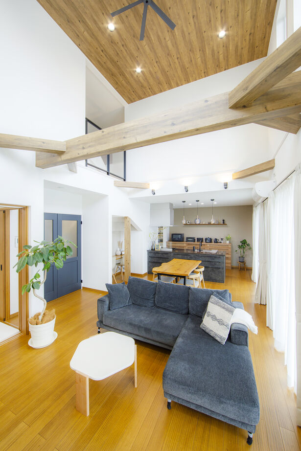 「完全フル装備の家」富士住建 【家事ラク動線/子育て/間取り図有】家事も育児も楽しくできる子どもを見守れる家の建築実例画像1