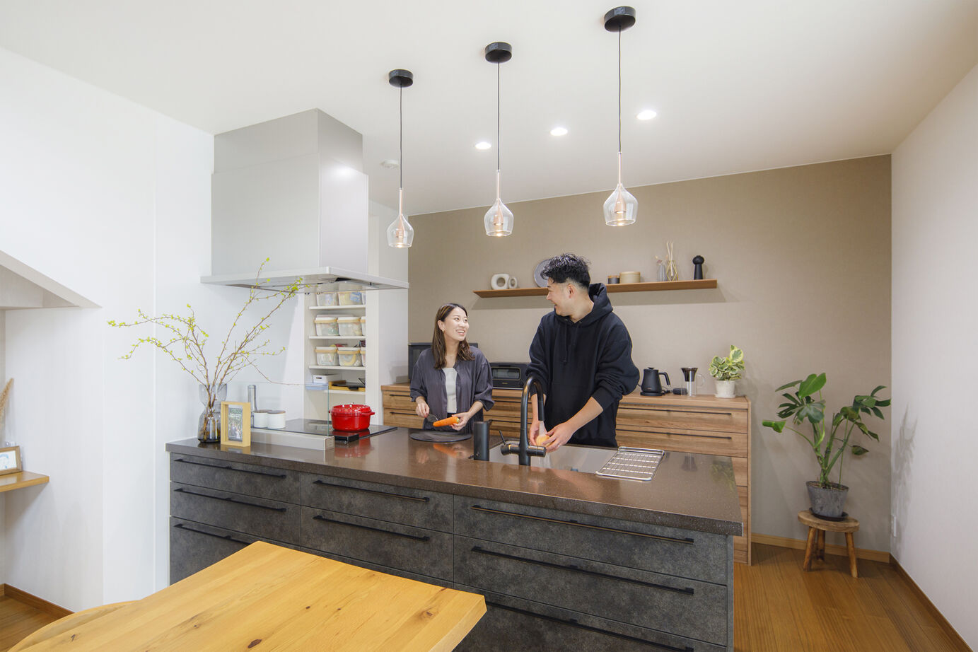 「完全フル装備の家」富士住建 【家事ラク動線/子育て/間取り図有】家事も育児も楽しくできる子どもを見守れる家の建築実例画像3