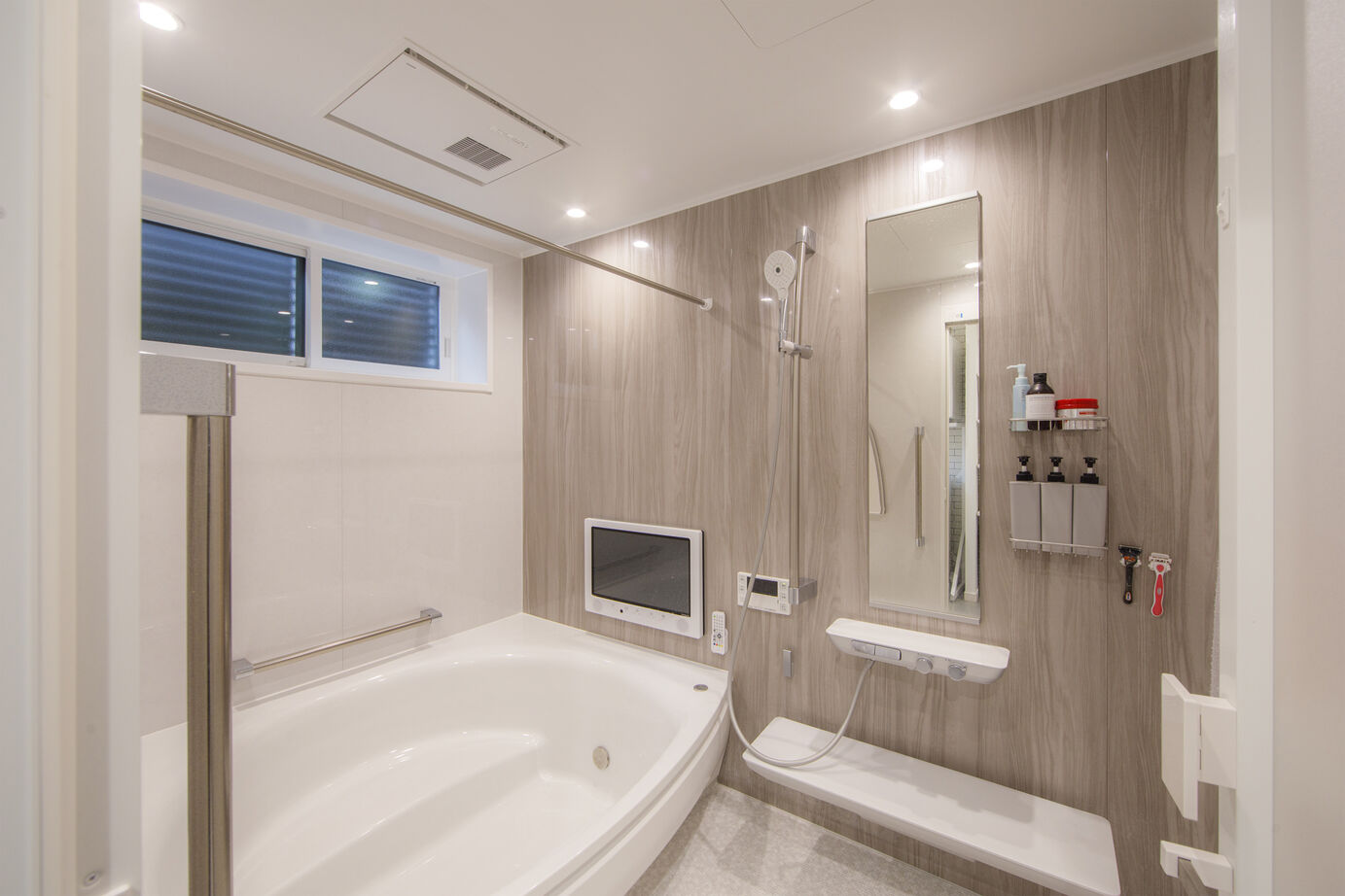 「完全フル装備の家」富士住建 【家事ラク動線/子育て/間取り図有】家事も育児も楽しくできる子どもを見守れる家の建築実例画像7