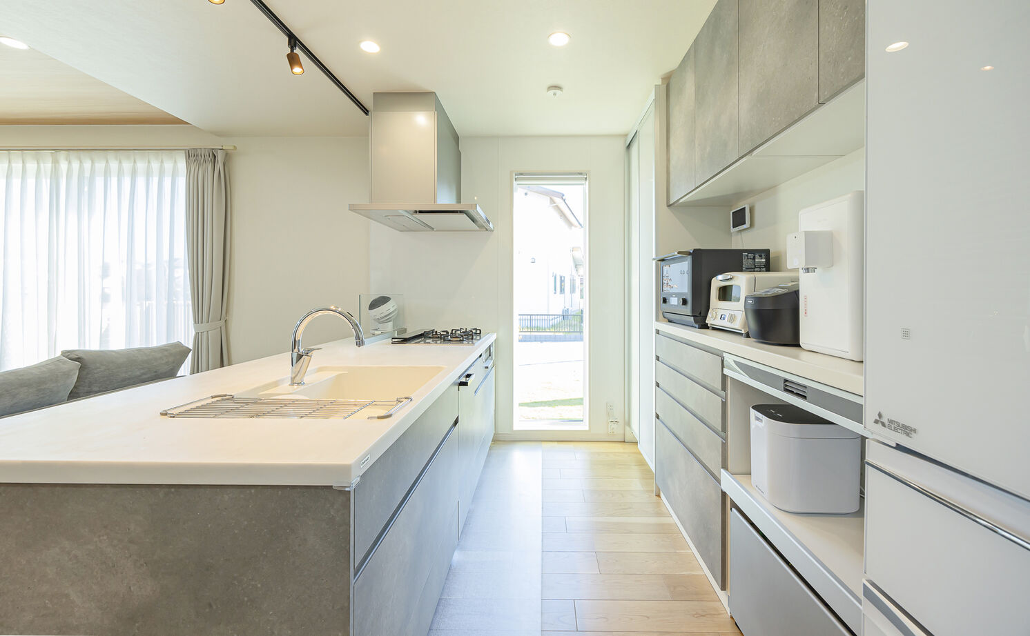 「完全フル装備の家」富士住建 【和風モダン/生活動線/家事・子育て/間取り図有】和を趣を巧みに融合させたフル装備住宅の建築実例画像3