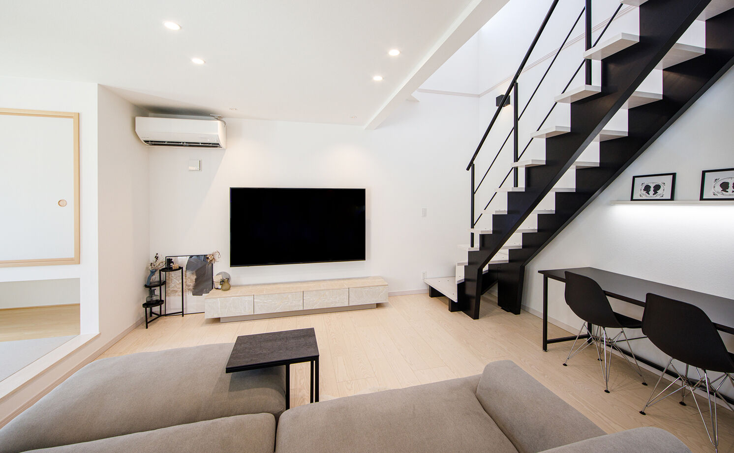 「完全フル装備の家」富士住建 【家事ラク動線/子育て/2000万円台/間取り図有】子ども達が周囲を気にせず遊べるフル装備住宅の建築実例画像3