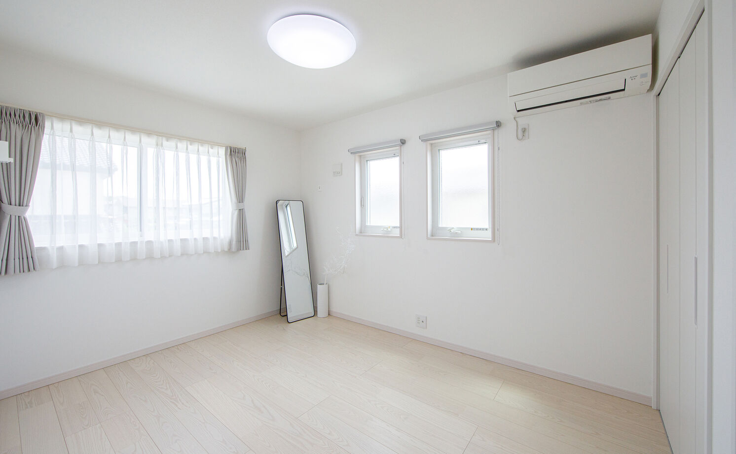 「完全フル装備の家」富士住建 【家事ラク動線/子育て/2000万円台/間取り図有】子ども達が周囲を気にせず遊べるフル装備住宅の建築実例画像9