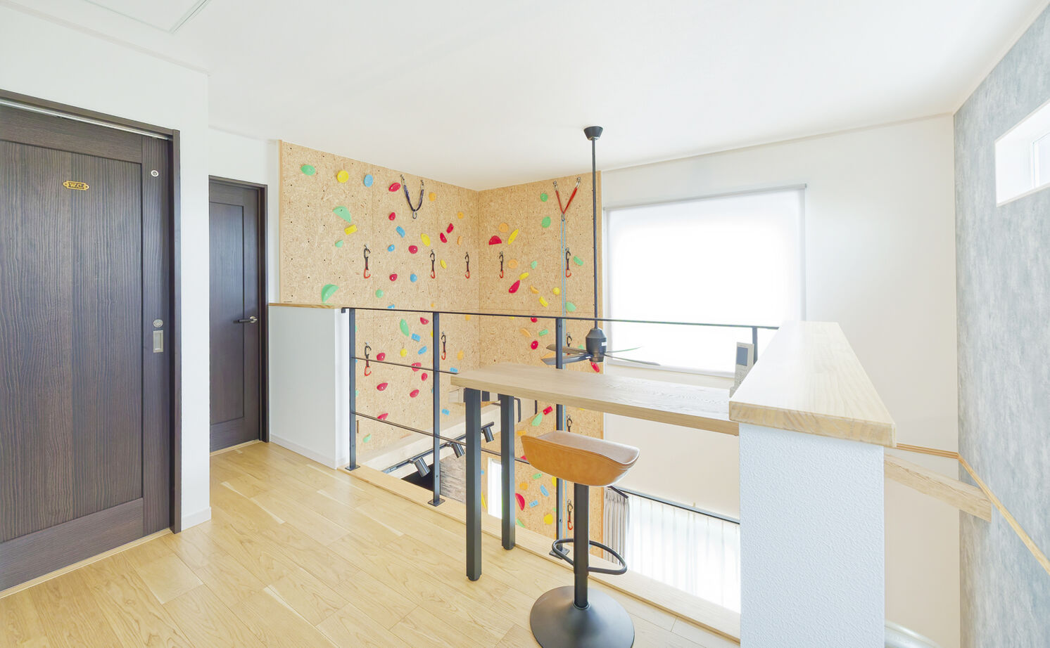 「完全フル装備の家」富士住建 【インナーガレージ/ボルダリング/間取り図有】趣味を詰め込んだフル装備住宅の建築実例画像4