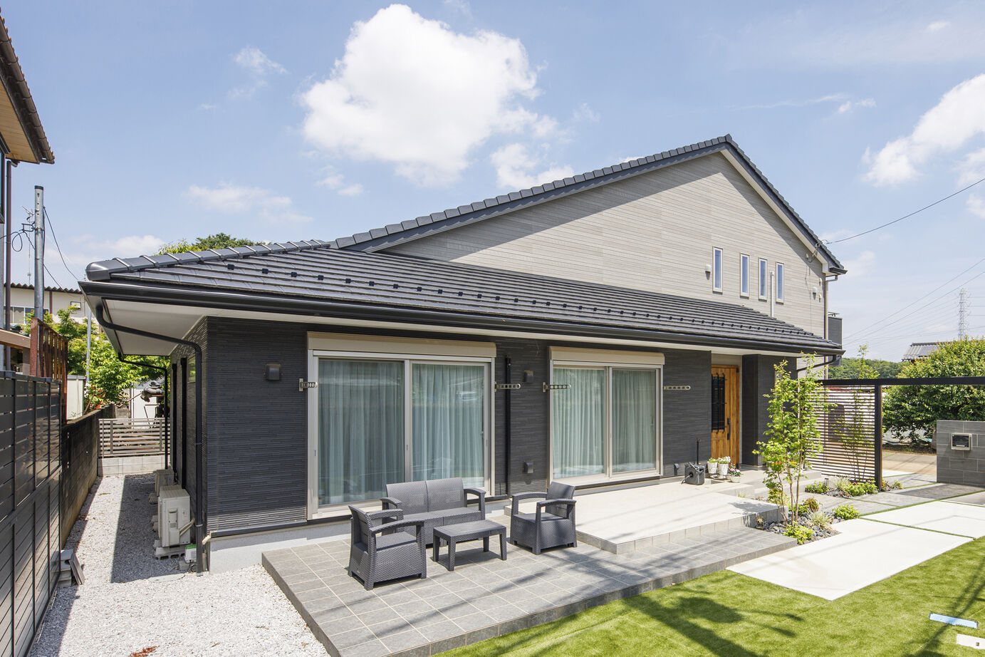 「完全フル装備の家」富士住建 【家事・子育て/インナーガレージ/間取り図有】子育て世帯が建てたフル装備のガレージハウスの建築実例画像1