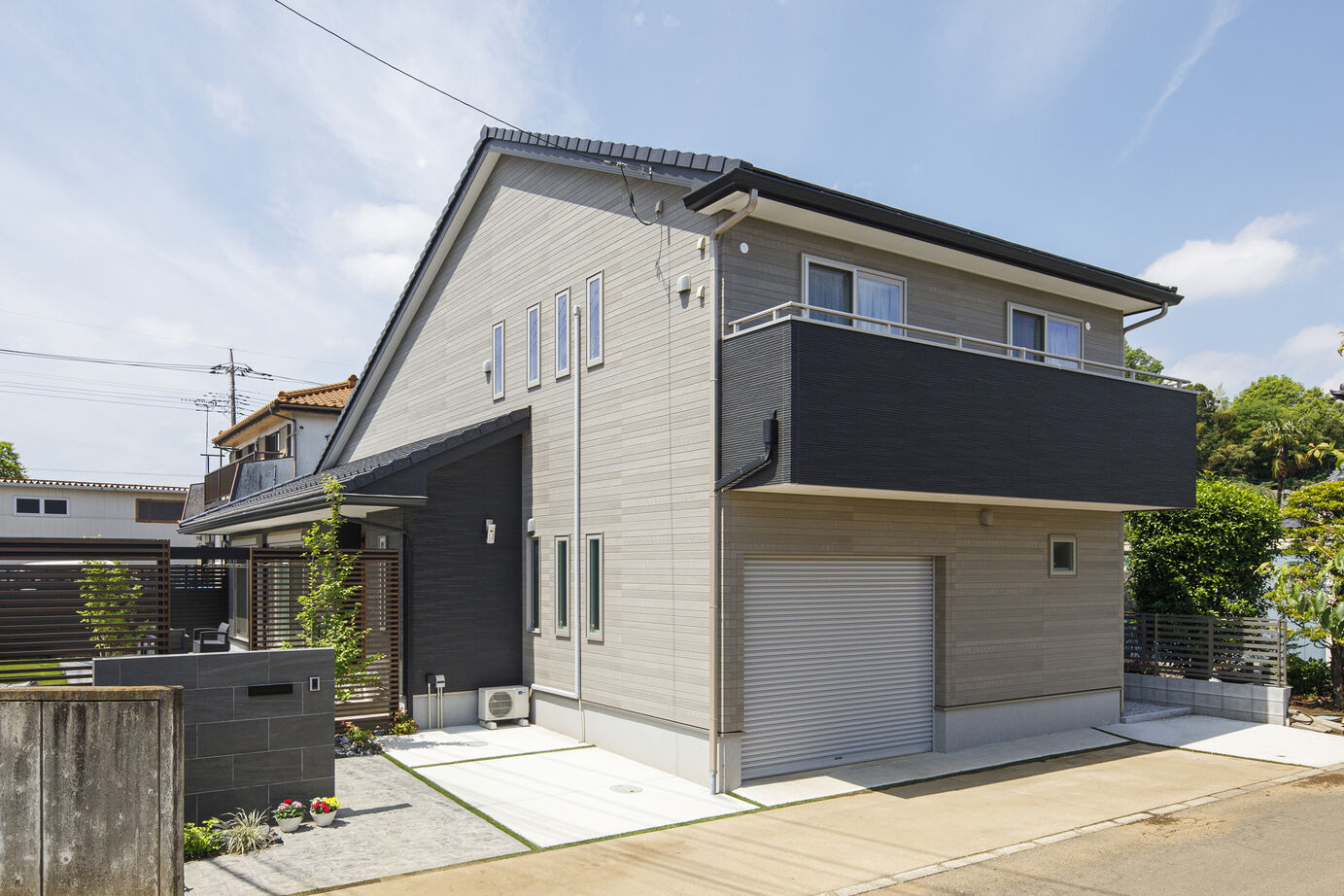 「完全フル装備の家」富士住建 【家事・子育て/インナーガレージ/間取り図有】子育て世帯が建てたフル装備のガレージハウスの建築実例画像2