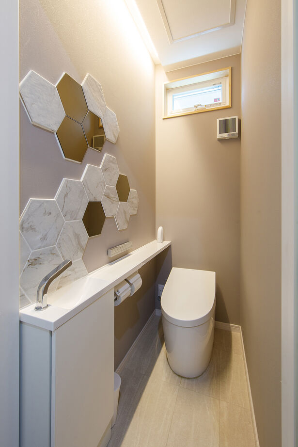 「完全フル装備の家」富士住建 【家事・子育て/デザイン】家族との距離が近い白を基調にした大空間のフル装備住宅の建築実例画像8