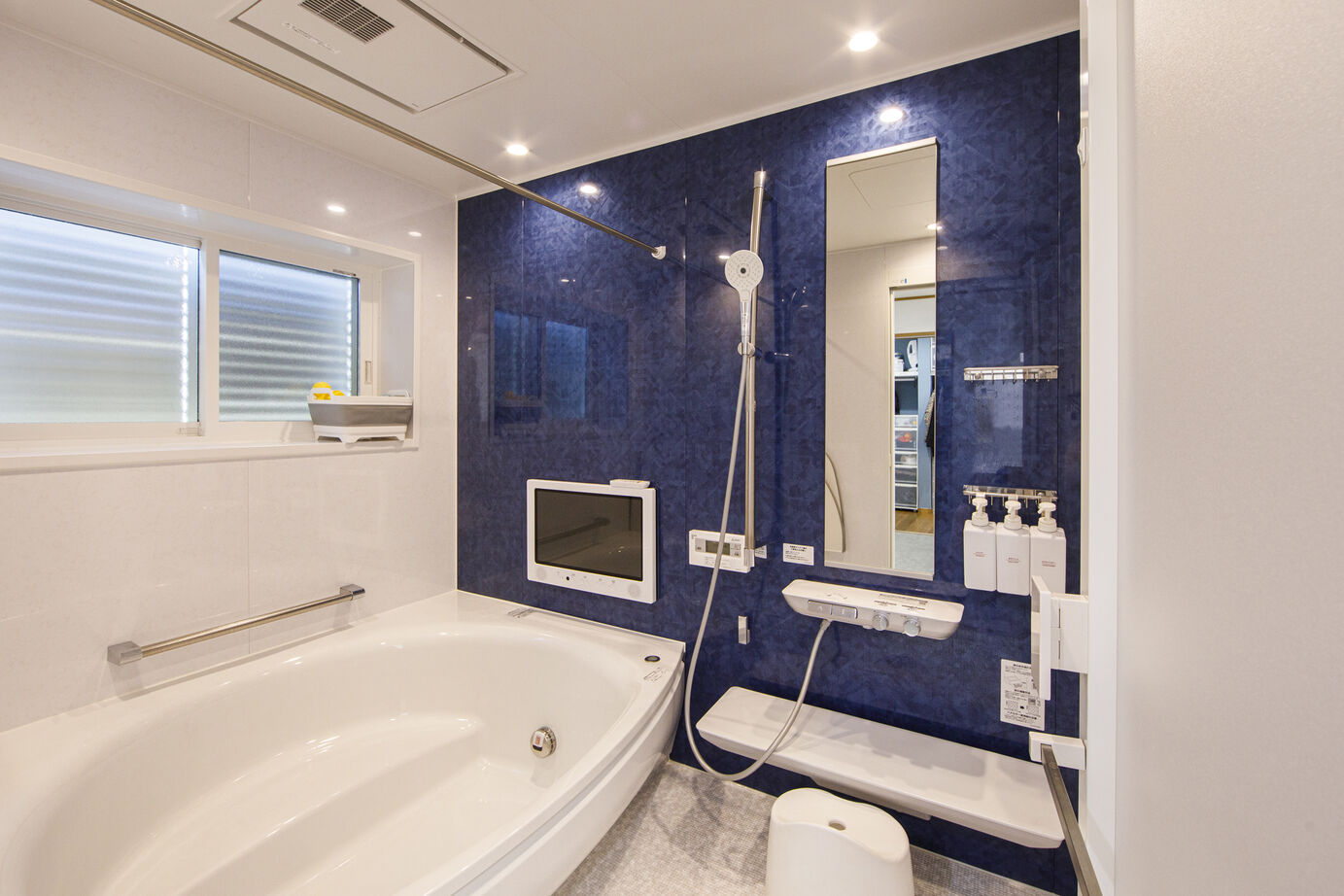 「完全フル装備の家」富士住建 【家事・子育て/土間/間取り図有】子育てしやすくプライベートも楽しめる土間のあるフル装備住宅の建築実例画像7