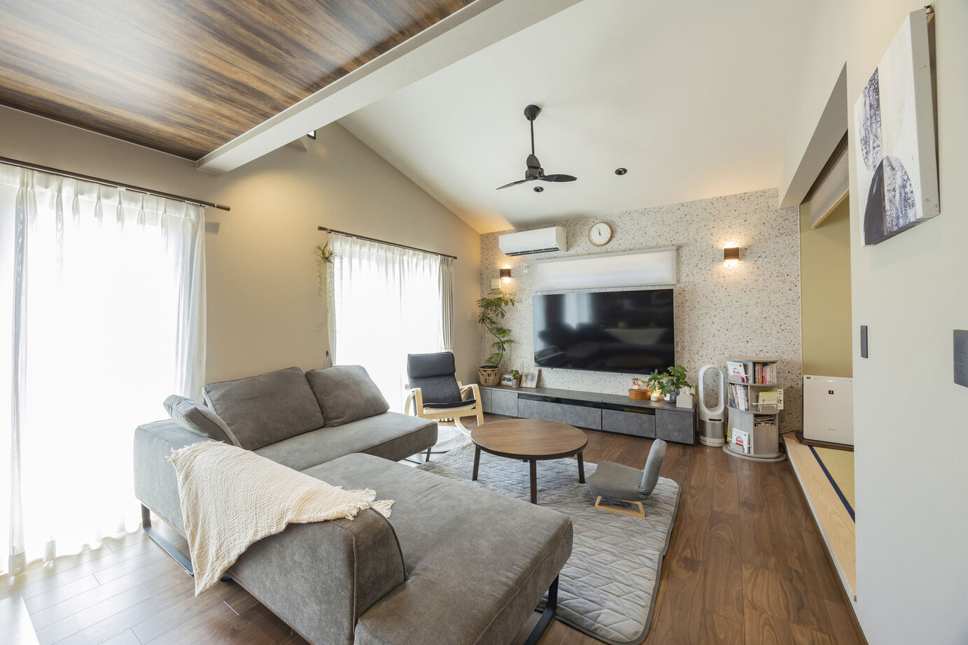 「完全フル装備の家」富士住建 【家事ラク・子育て/国産檜/間取り図有】構造体に檜を使った1フロア完結型のフル装備住宅の建築実例画像2