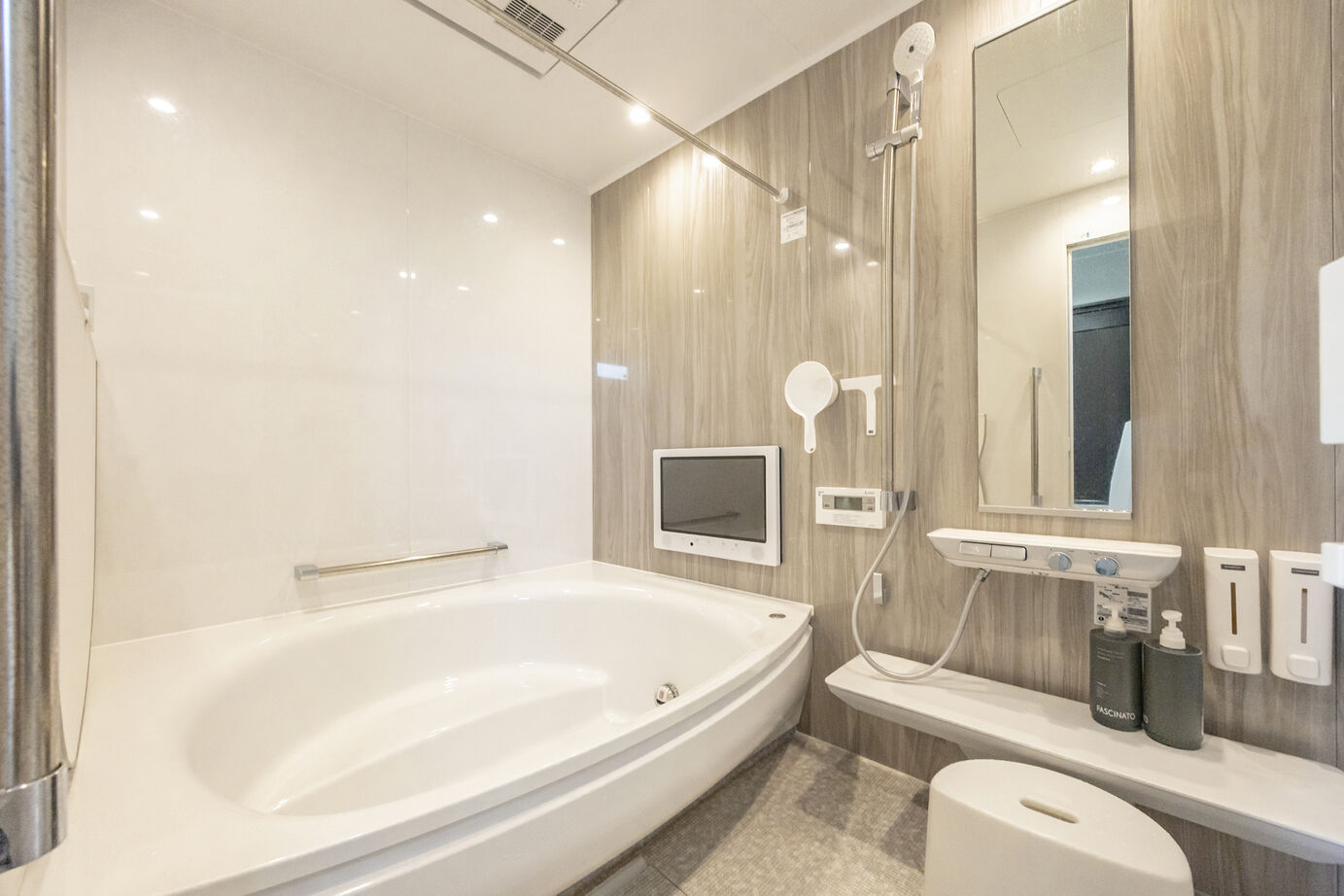 「完全フル装備の家」富士住建 【家事ラク・子育て/国産檜/間取り図有】構造体に檜を使った1フロア完結型のフル装備住宅の建築実例画像4