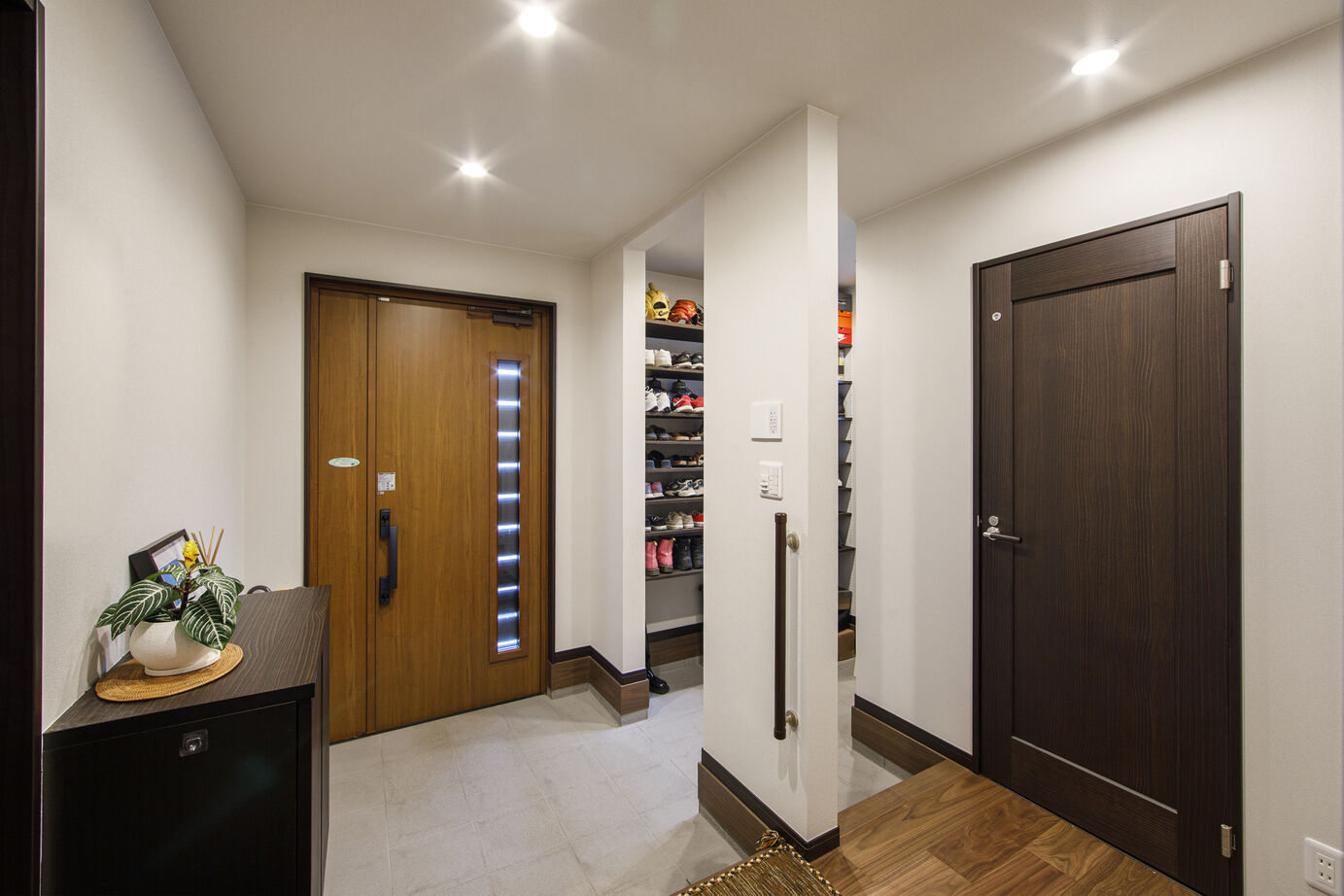 「完全フル装備の家」富士住建 【家事ラク/ワークスペース/間取り図有】平屋のように暮らせる2階建てのフル装備住宅の建築実例画像8