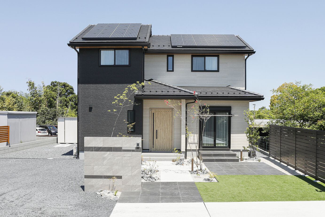 「完全フル装備の家」富士住建 【家事ラク・子育て/自然素材/2000万円台】木の感触が心地よく、インテリアが映えるフル装備住宅の建築実例画像9