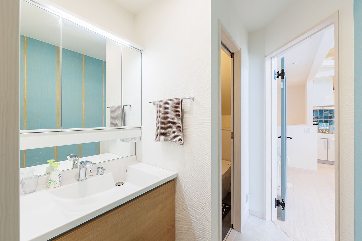 「完全フル装備の家」富士住建 【二世帯/家事ラク・子育て/間取り図有】リゾート気分が味わえるフル装備の二世帯住宅の建築実例画像5