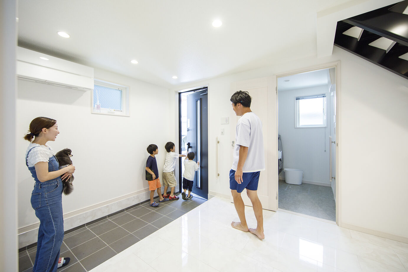 「完全フル装備の家」富士住建 【家事・子育て/間取り図有】変形地でも快適に暮らせるフル装備の都市型3階建ての建築実例画像8