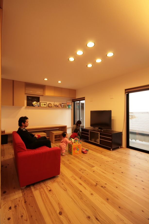 アサヒアレックス あたたかな灯りが広がる和洋折衷な住まいの建築実例画像2