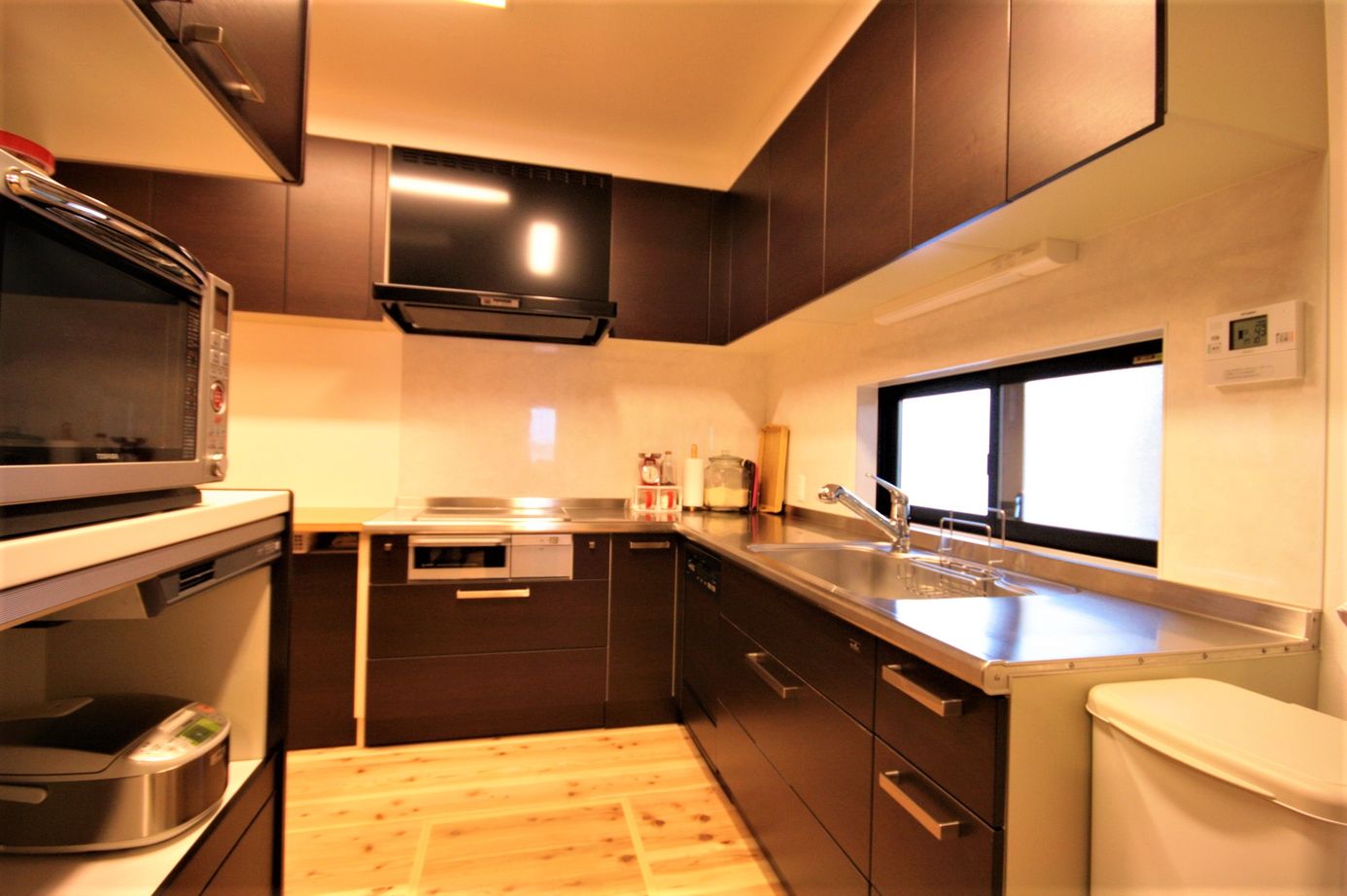 アサヒアレックス あたたかな灯りが広がる和洋折衷な住まいの建築実例画像4