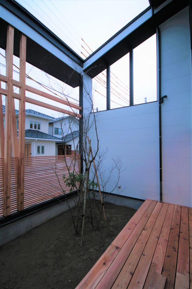 アサヒアレックス あたたかな灯りが広がる和洋折衷な住まいの建築実例画像9