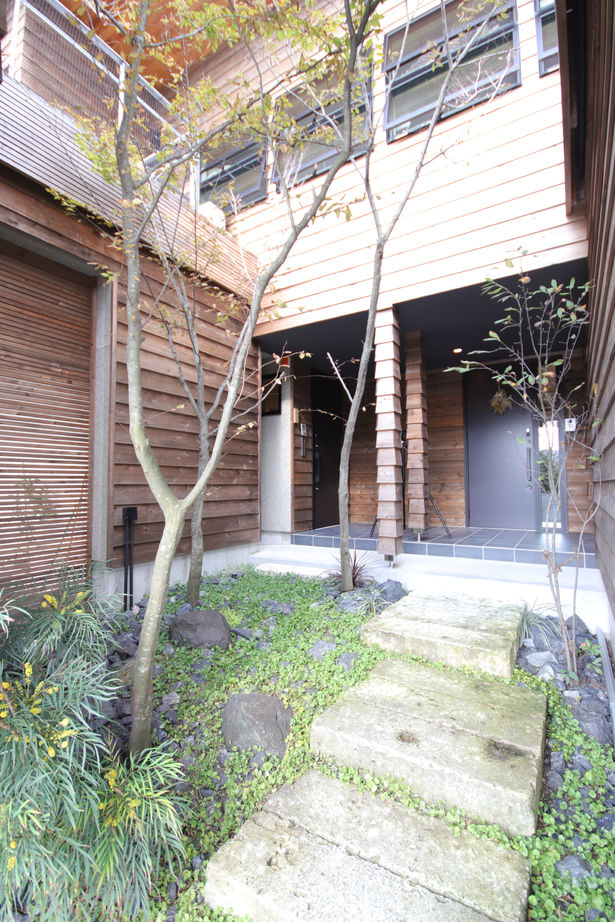 アサヒアレックス 自然素材をふんだんに活かした優雅な家の建築実例画像8