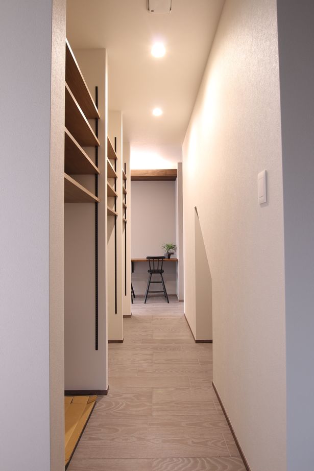 アサヒアレックス 落ち着きのあるシックな暮らしの建築実例画像4