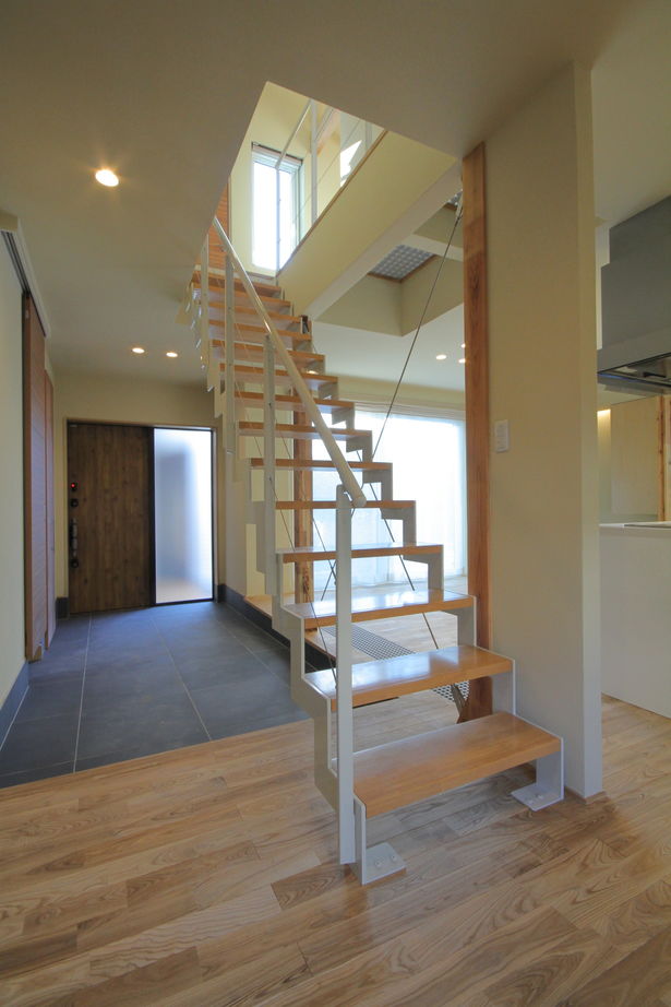 アサヒアレックス 広々とした間取りで使い勝手に溢れる家の建築実例画像4