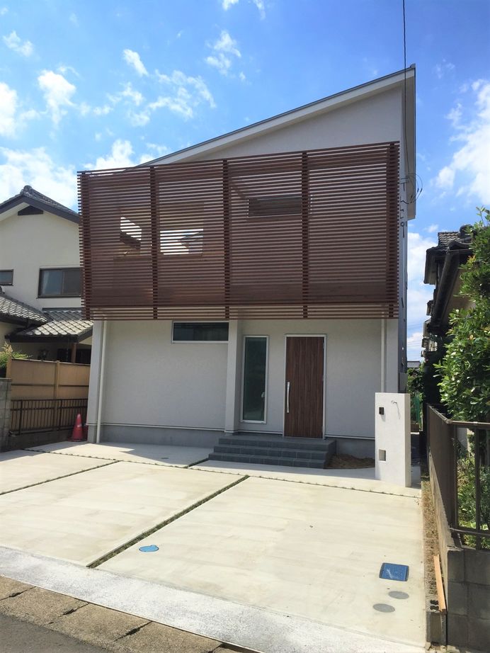 アサヒアレックス 吹き抜けからの自然照明でいつも明るい家の建築実例画像8