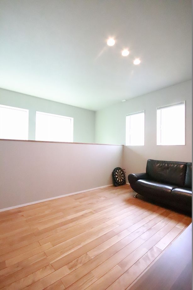 アサヒアレックス シャープで堂々とした存在感のある住まいの建築実例画像5