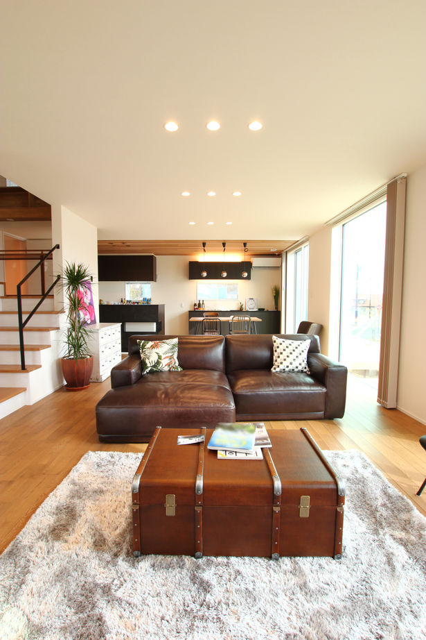 アサヒアレックス 【2840万円】料理をたのしく。主役になれるダイニングキッチン。こだわり家具が映える家の建築実例画像4