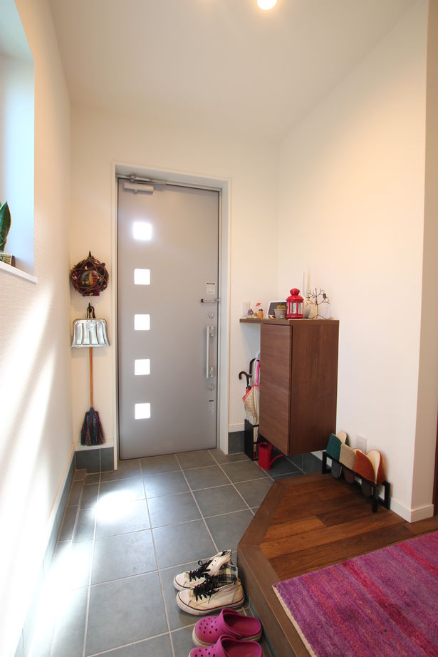 アサヒアレックス 【本体価格2350万円】家族の日常が、少し特別になる。くつろぎとデザインがちょうどいいLDKの建築実例画像4