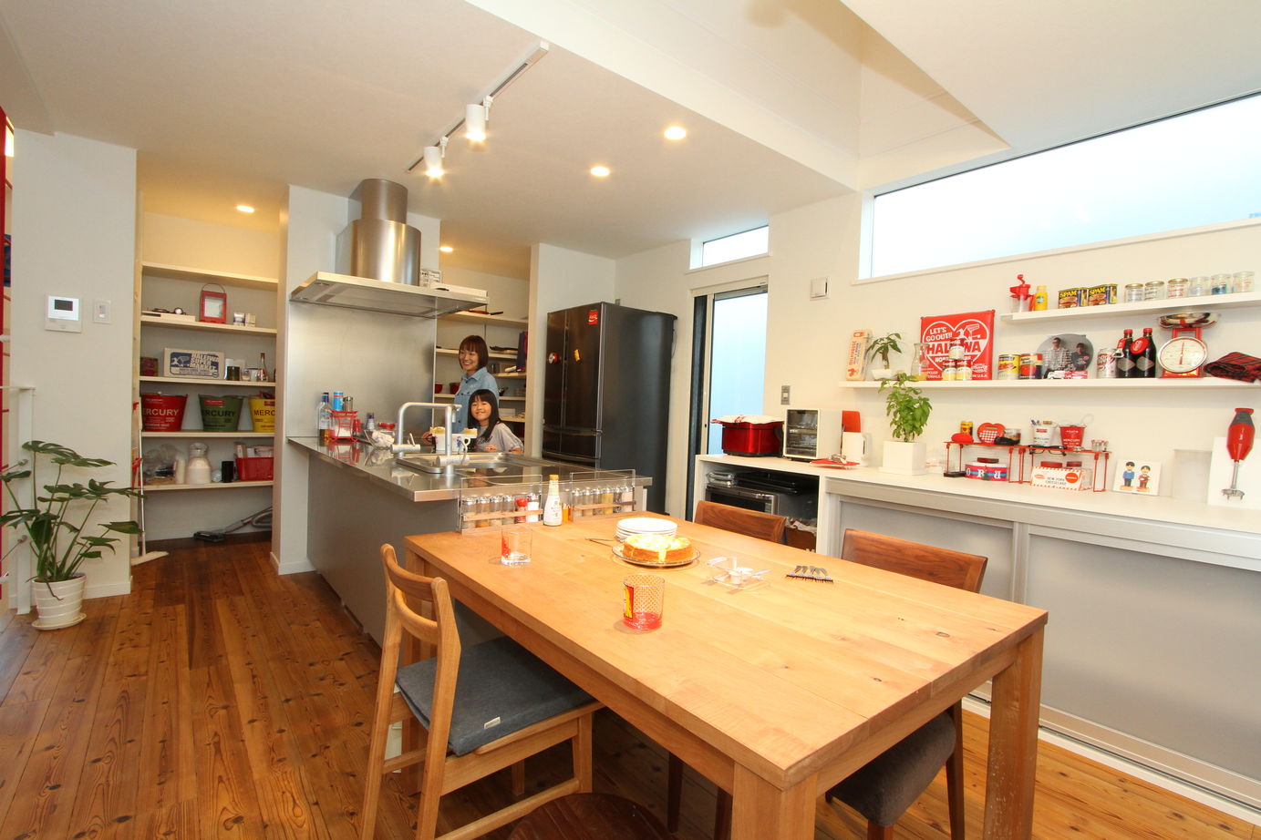 アサヒアレックス 【本体価格2870万円】スキップフロアで空間活用。家中で温度差の少ない高性能住宅だから叶う解放感の建築実例画像4