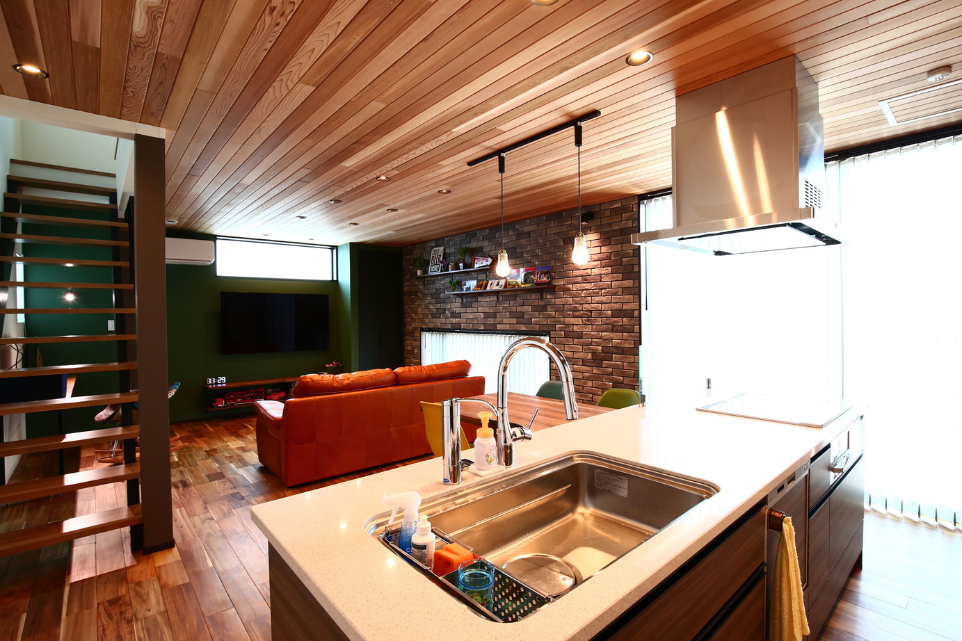 アサヒアレックス 個性溢れるこだわりの家の建築実例画像3