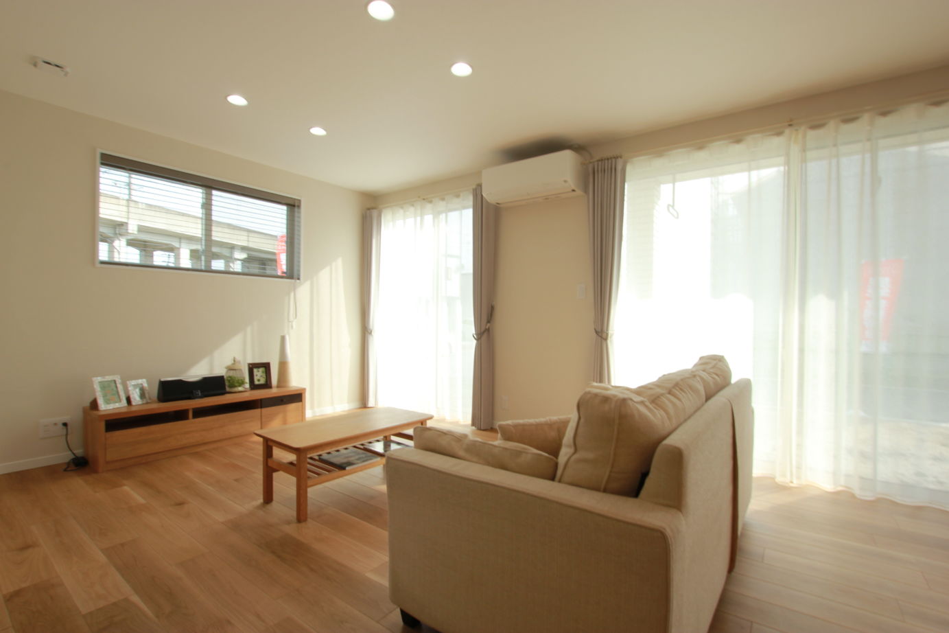 アサヒアレックス モダンで温かみのある北欧スタイルの建築実例画像8