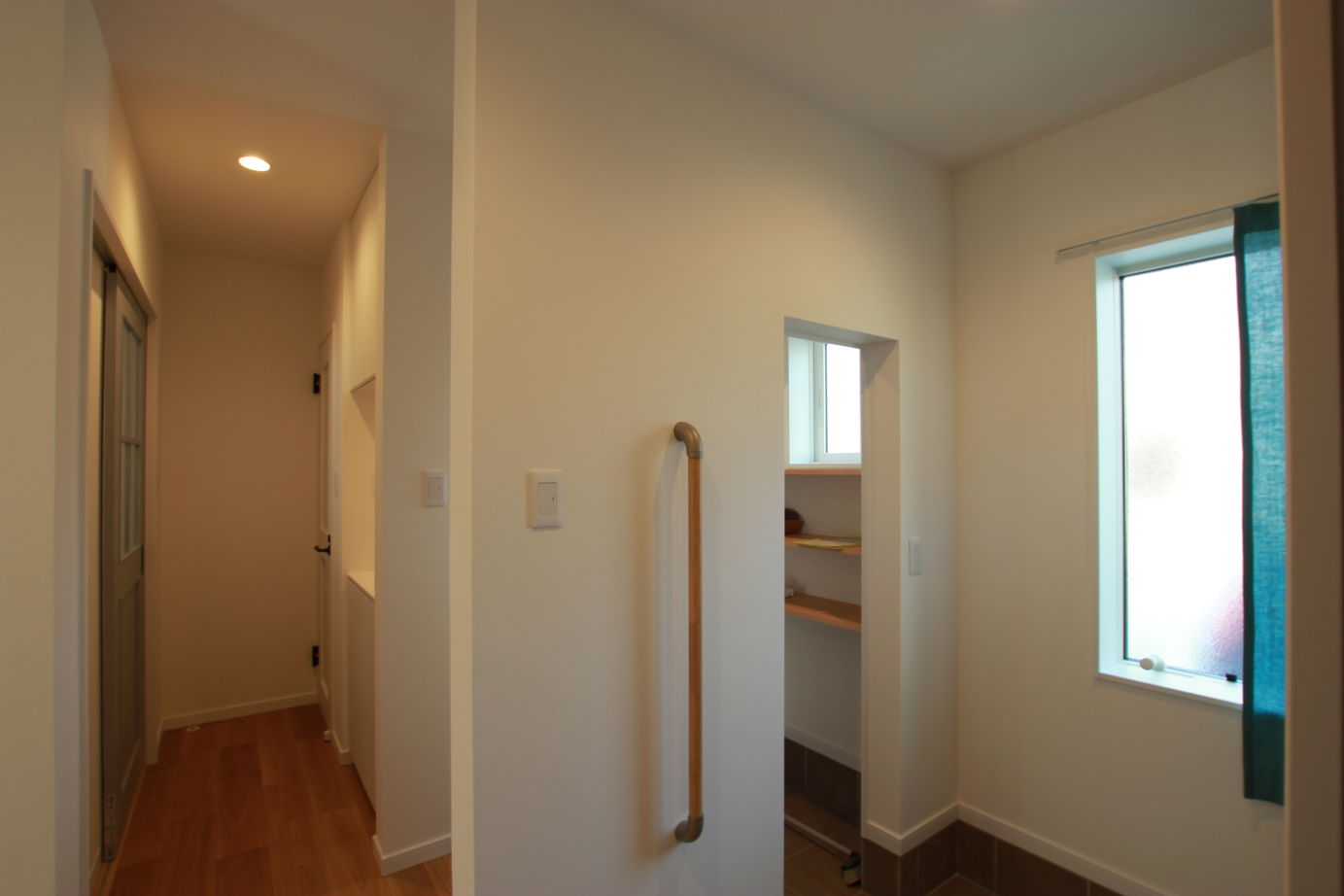 アサヒアレックス モダンで温かみのある北欧スタイルの建築実例画像10