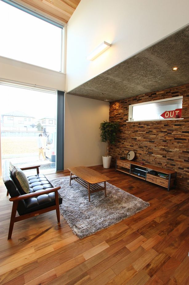 アサヒアレックス 様々なテキスタイルが生きたミックスモダンの家の建築実例画像3