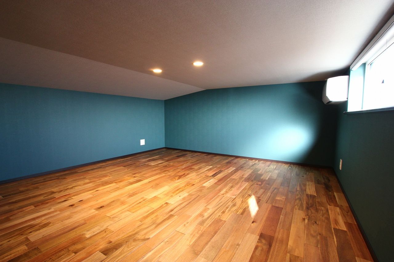 アサヒアレックス 様々なテキスタイルが生きたミックスモダンの家の建築実例画像7