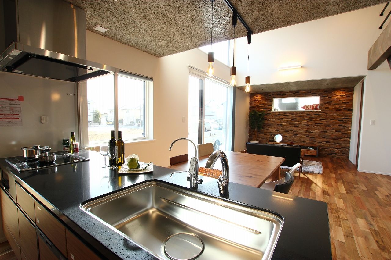 アサヒアレックス 様々なテキスタイルが生きたミックスモダンの家の建築実例画像8