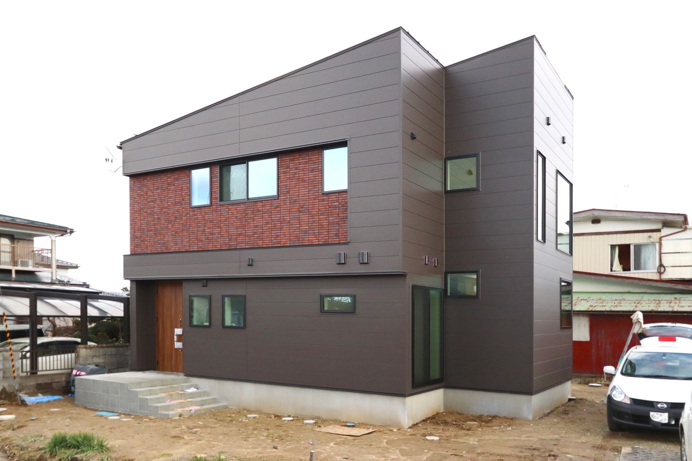 アサヒアレックス 適材適所にちりばめられた収納もオシャレに彩る家の建築実例画像1