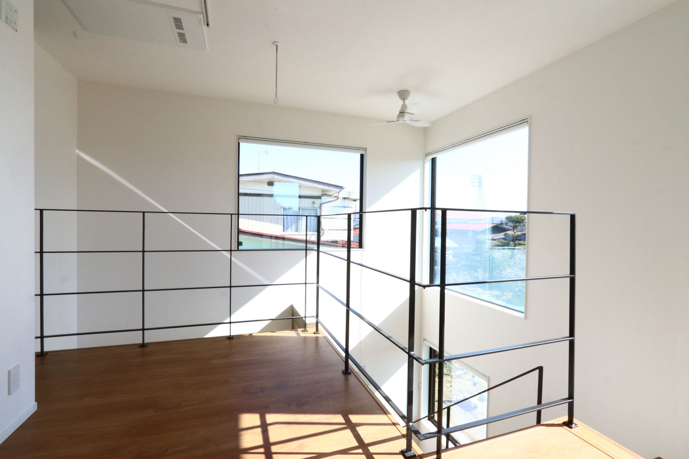 アサヒアレックス 適材適所にちりばめられた収納もオシャレに彩る家の建築実例画像9