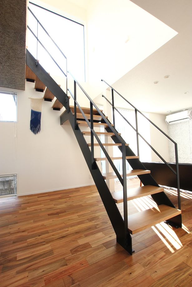 アサヒアレックス 人があつまり、いつでも笑い声のあふれる家の建築実例画像3