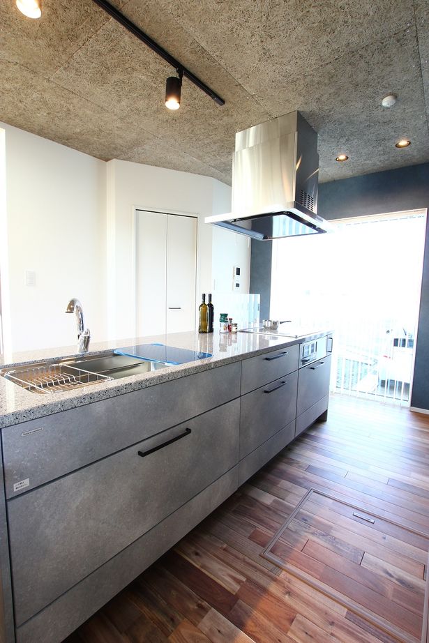 アサヒアレックス 人があつまり、いつでも笑い声のあふれる家の建築実例画像7