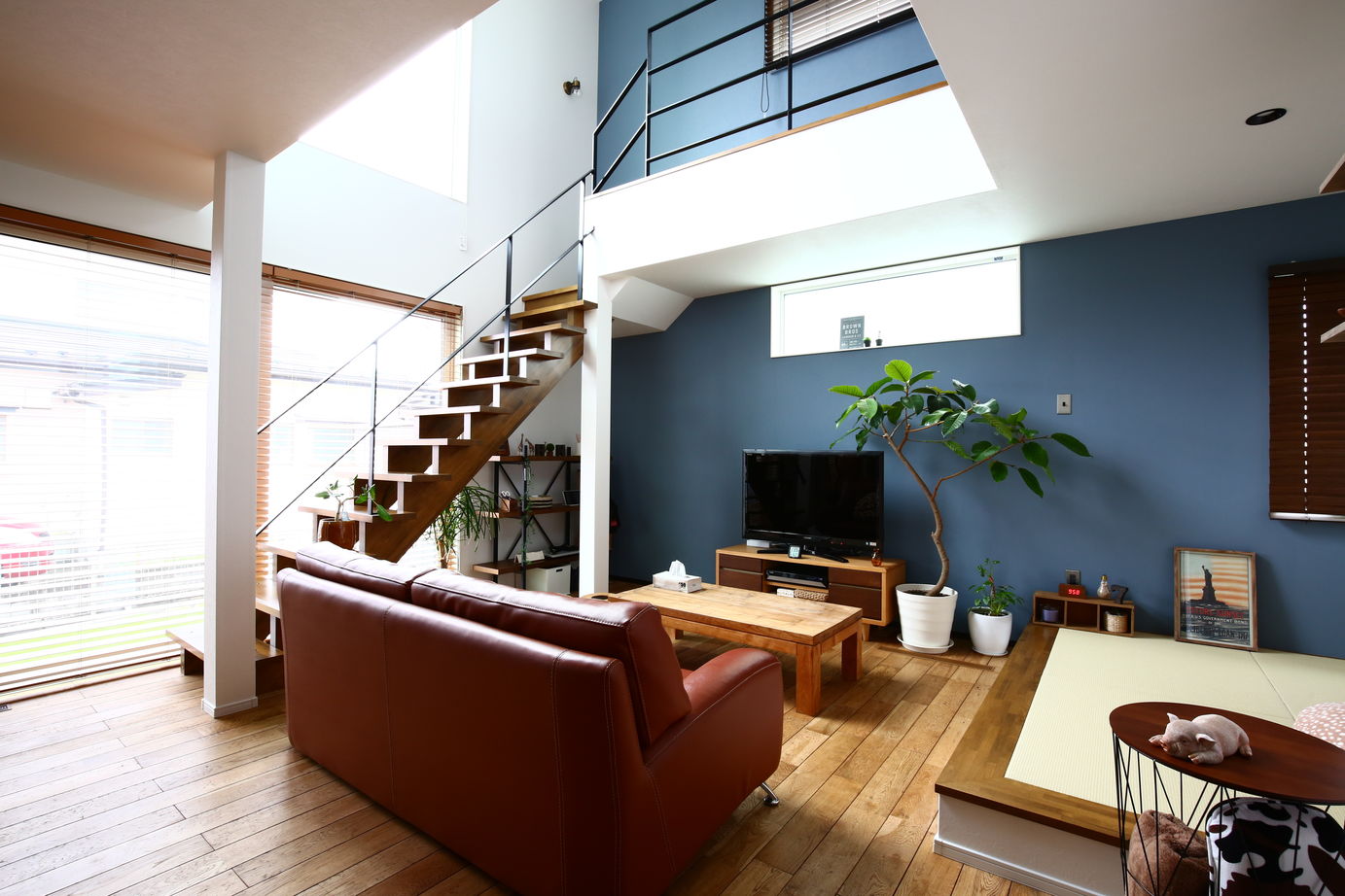 アサヒアレックス コンパクトな動線で叶えるカフェのようなお洒落な暮らしの建築実例画像2