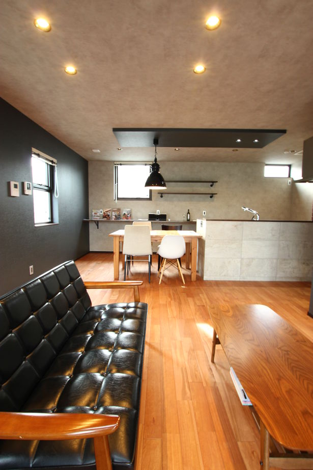 アサヒアレックス シックにまとまったブルックリンスタイルの建築実例画像1