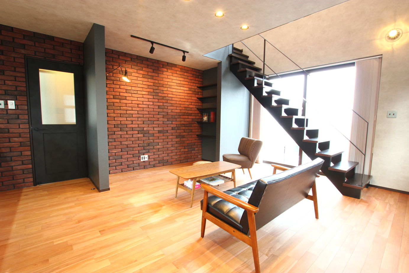 アサヒアレックス シックにまとまったブルックリンスタイルの建築実例画像2