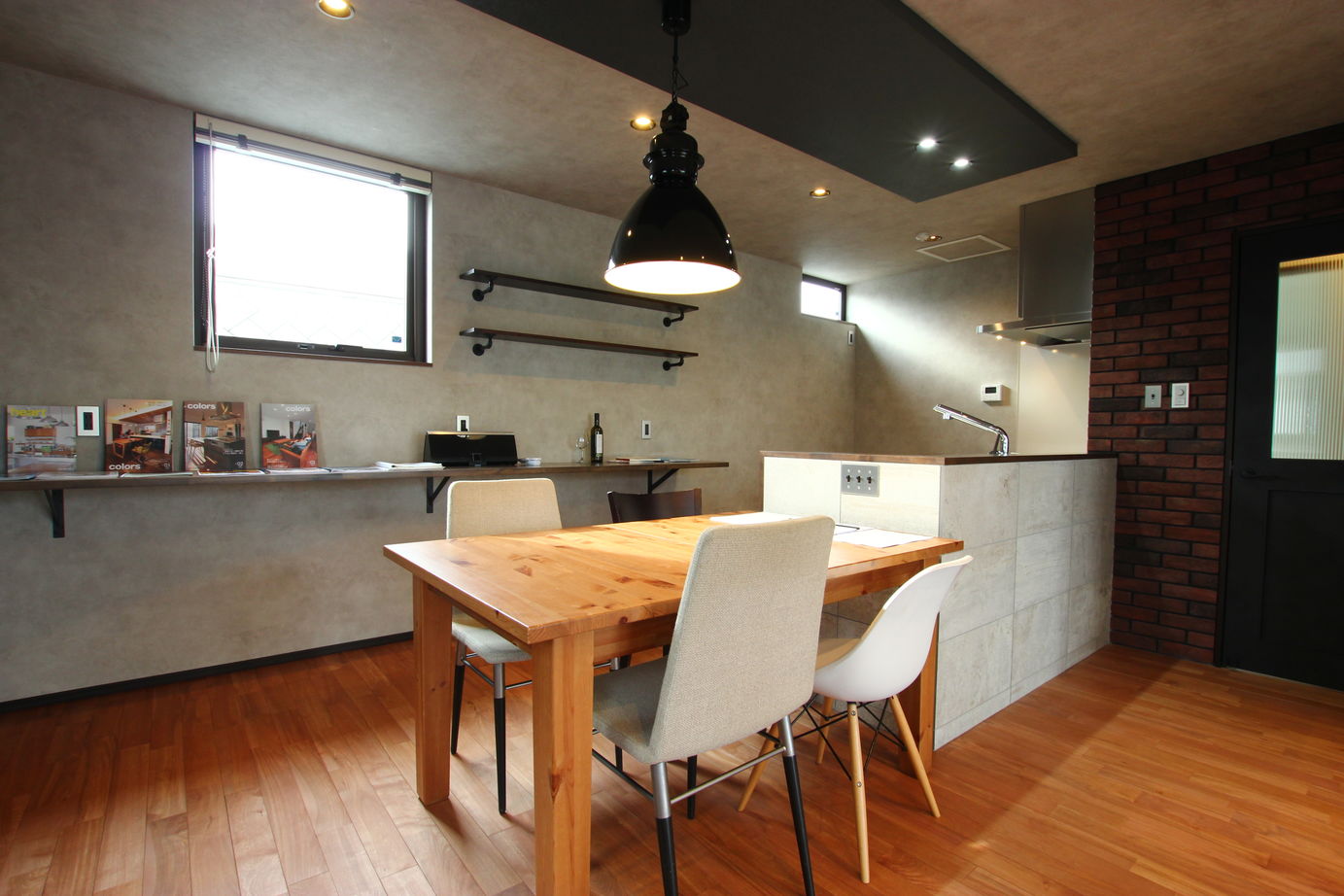 アサヒアレックス シックにまとまったブルックリンスタイルの建築実例画像3