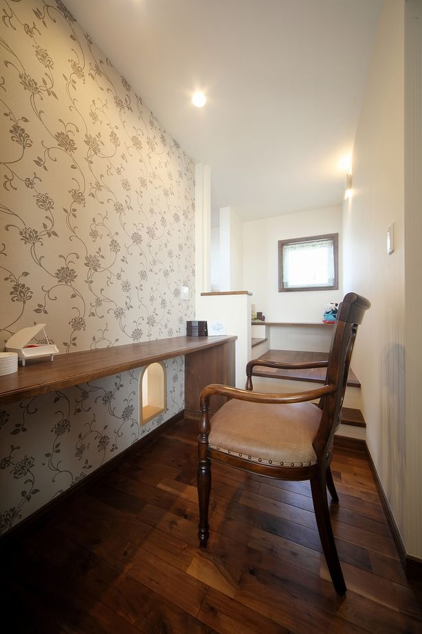 アサヒアレックス 重厚感溢れるヴィクトリアンハウスの建築実例画像8