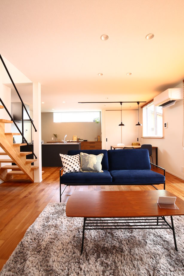 アサヒアレックス こだわり動線でいつも家族を感じられる家の建築実例画像1